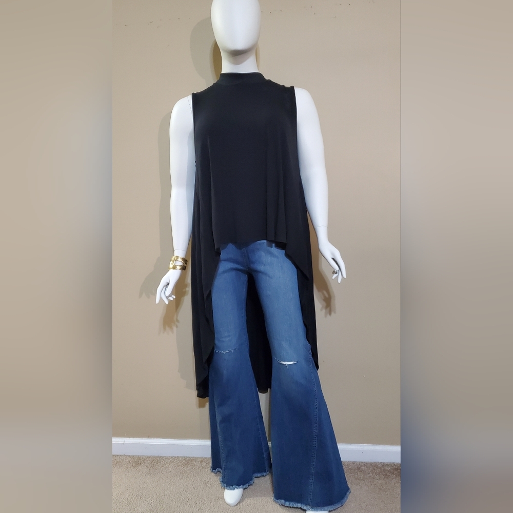 Black Mock Neck High Low Blouse Top with Keyhole Back